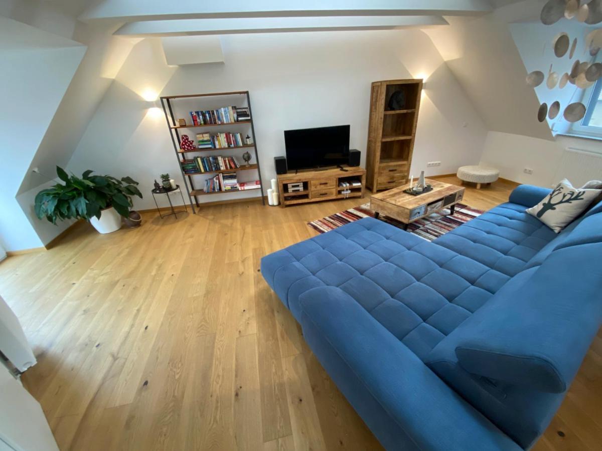 Neues Inserat, modernes Penthouse, nahe Würzburg Exterior foto