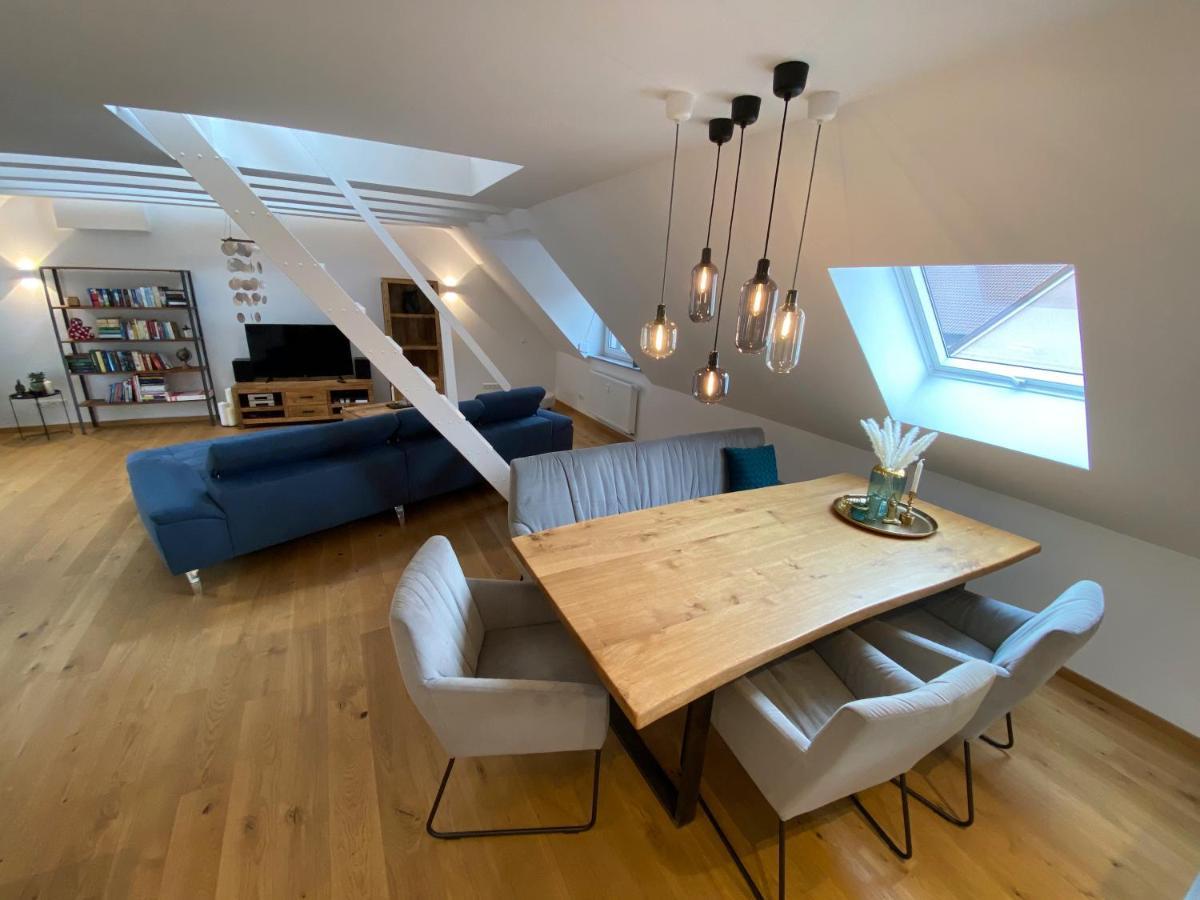 Neues Inserat, modernes Penthouse, nahe Würzburg Exterior foto
