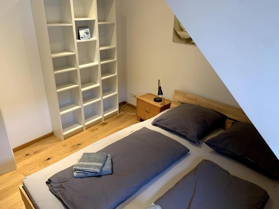 Neues Inserat, modernes Penthouse, nahe Würzburg Exterior foto